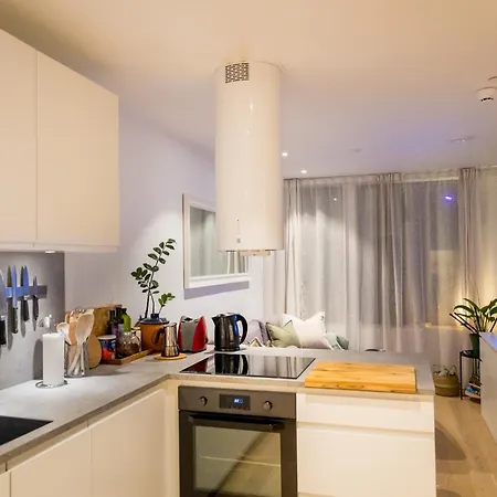 Apartament Modern In Center