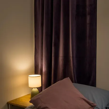 Modern In Center Apartament *